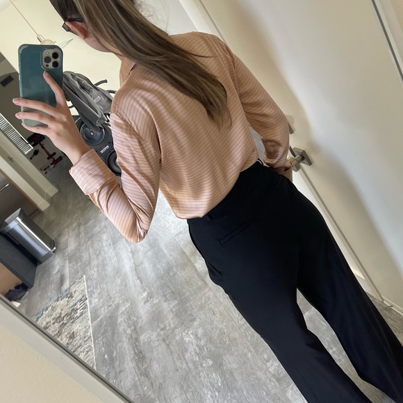 Reformation silk shirt - Picture 4 of 6